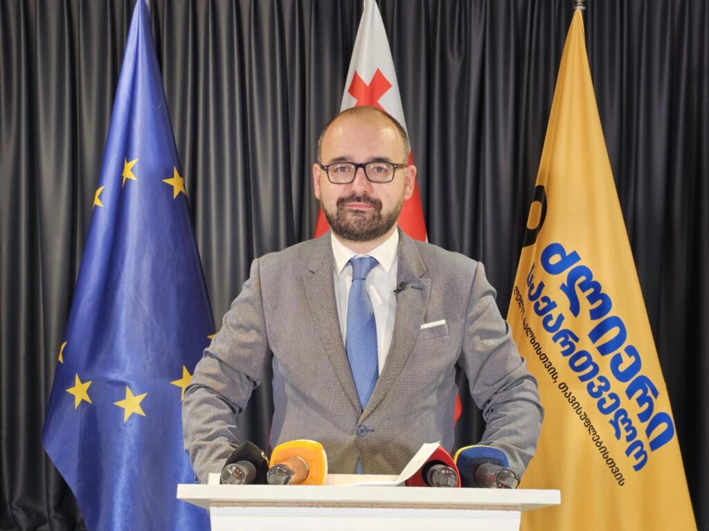 გრიგოლ გეგელია არც ადასტურებს და არც უარყოფს, რომ „ლელო - ძლიერი საქართველოს“ მერობის ერთ-ერთ კანდიდატად მერაბ სეფაშვილი განიხილება