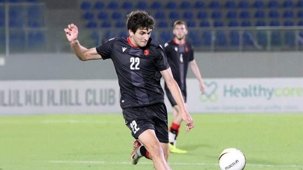 ნიკოლოზ ჩიქოვანმა ინგლისურ „უოტფორდთან“ ხუთწლიანი კონტრაქტი გააფორმა - ფეხბურთელი იჯარის წესით ნახევარ სეზონს „შარლერუაში“ გაატარებს #1TVSPORT