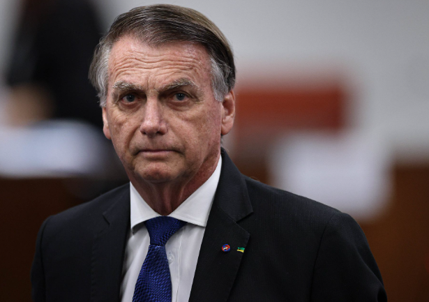ბრაზილიის ყოფილი პრეზიდენტი ჟაირ ბოლსონარუ სახელმწიფო გადატრიალების დაგეგმვაში სასამართლომ დამნაშავედ ცნო და 27 წელზე მეტი ხნით პატიმრობა მიუსაჯა