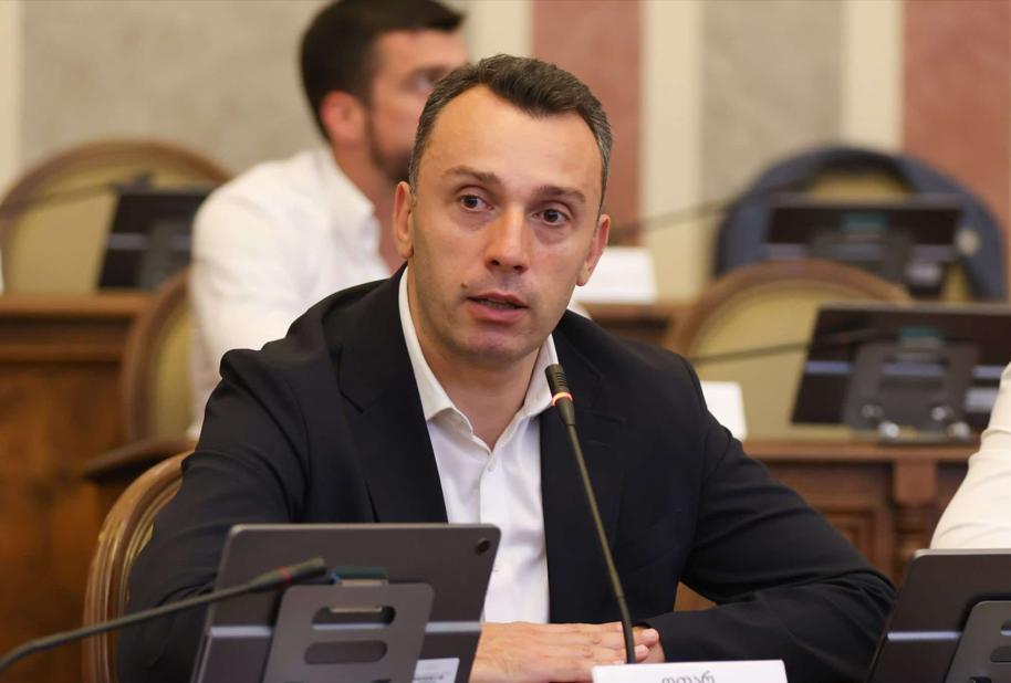 ოთარ გრიგოლია - ყველა რადიკალური ჯგუფი, რომელიც 4 ოქტომბერზე ამყარებს იმედებს, ერთმნიშვნელოვნად არის „ნაციონალური მოძრაობის“ თანამოაზრე