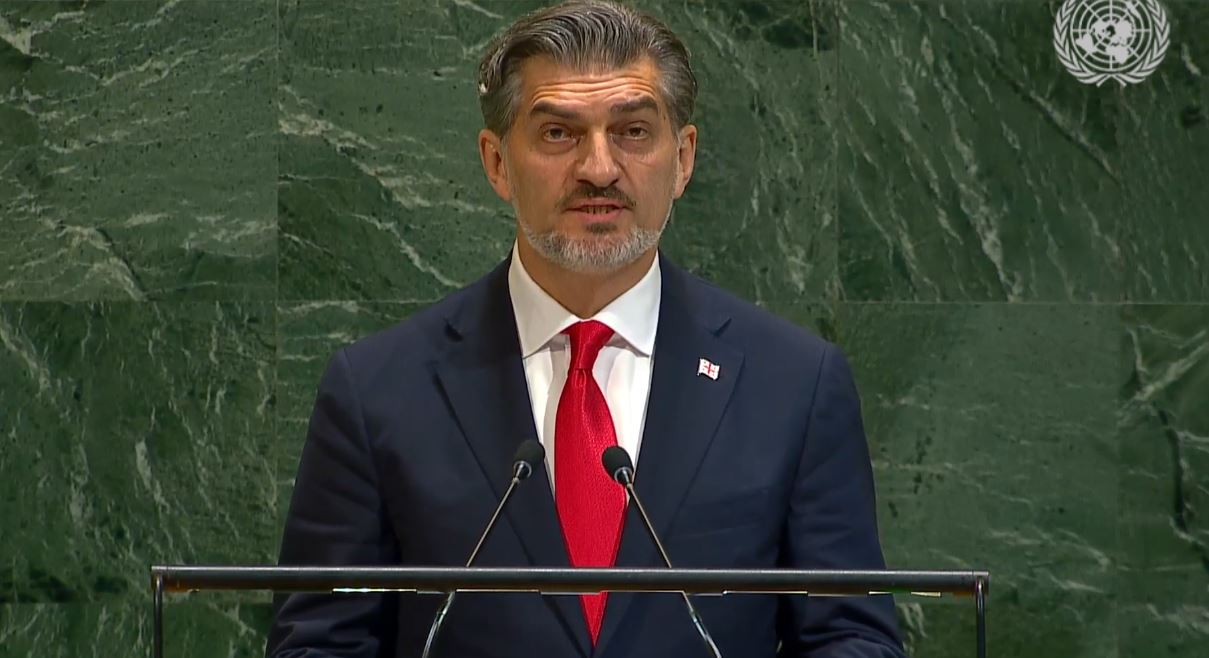 მიხეილ ყაველაშვილი - მივესალმებით პრეზიდენტ დონალდ ტრამპის სამშვიდობო ინიციატივას სომხეთსა და აზერბაიჯანს შორის, ისევე როგორც მის ძალისხმევას, მალე დასრულდეს რუსეთ-უკრაინის ომი