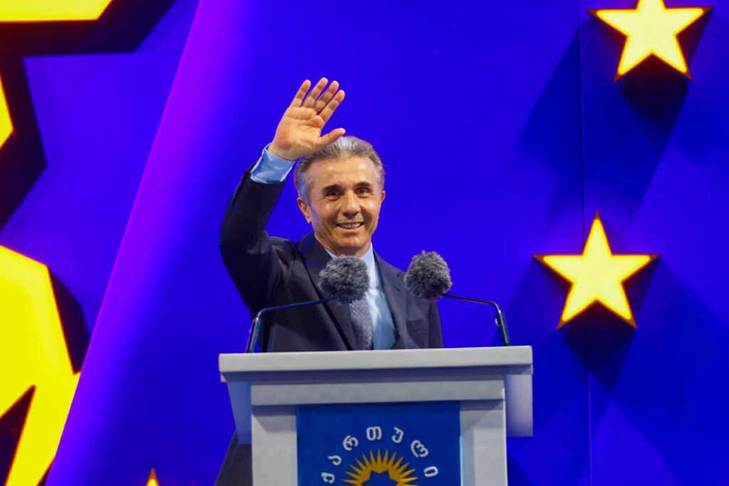 ბიძინა ივანიშვილი - ჩვენ ერთად ვცდილობთ, მეტ კეთილდღეობას მივაღწიოთ, თუმცა, უმთავრეს ბარიერად ხელოვნური შუღლის შემოქმედი ძალები გვევლინება, რომლებიც ოპოზიციის სახელით ებრძვიან ქვეყანას