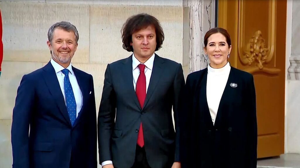 ირაკლი კობახიძე დანიის მეფისა და დედოფლის მიერ EPC-ის სამიტის მონაწილეთა პატივსაცემად გამართულ მიღებას ესწრება [ვიდეო]