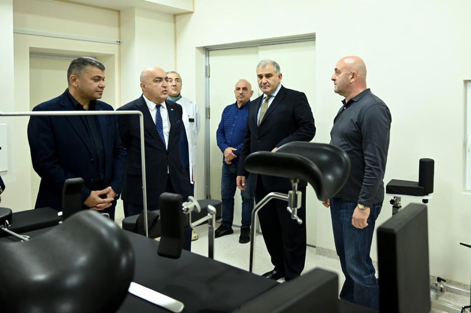 მიხეილ სარჯველაძემ ქუთაისში ჩხობაძის სახელობის ახლად რეაბილიტირებული კლინიკა დაათვალიერა