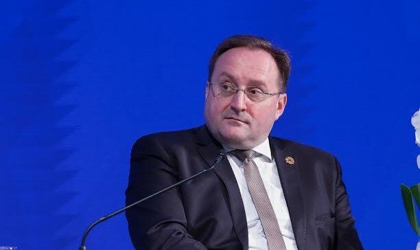 სლოვაკეთის ეკონომიკის მინისტრი ვლადიმირ სიმონიაკი - ვხედავთ ისტორიული „აბრეშუმის გზის“ ხელახალ აღორძინებას, სლოვაკეთს სურს, თავისი როლი შეასრულოს ამ პროცესში