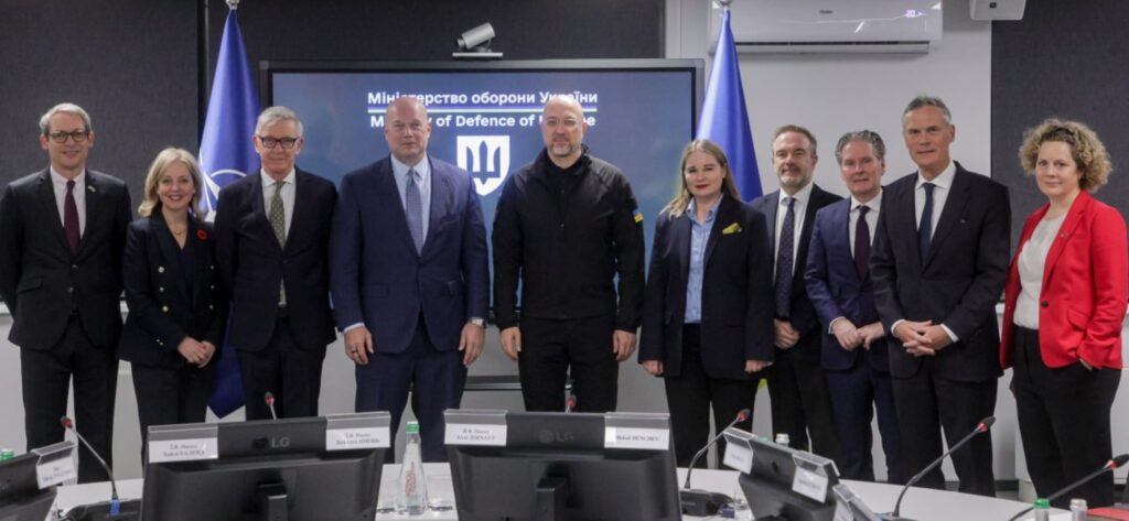 დენის შმიგალმა უკრაინაში შეხვედრა გამართა ნატო-ს დელეგაციასთან, რომელსაც ალიანსში აშშ-ის წარმომადგენელი მეთიუ უიტეკერი ხელმძღვანელობდა