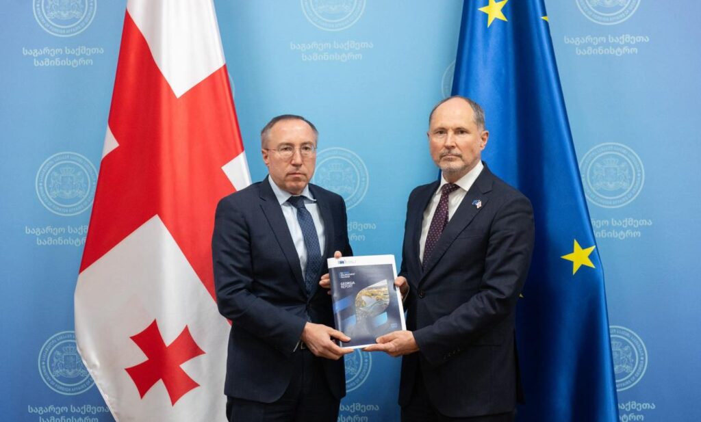 პაველ ჰერჩინსკიმ საქართველოს ხელისუფლებას 2025 წლის გაფართოების შესახებ ანგარიში გადასცა