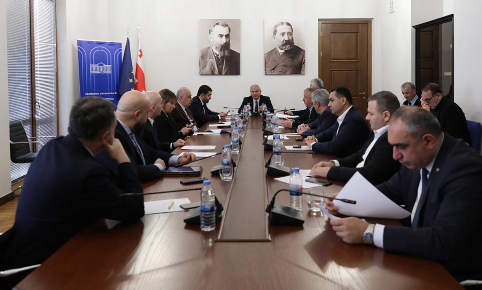 რეგიონული პოლიტიკისა და თვითმმართველობის კომიტეტმა „ადგილობრივი თვითმმართველობის კოდექსში“ ცვლილებას მხარი დაუჭირა