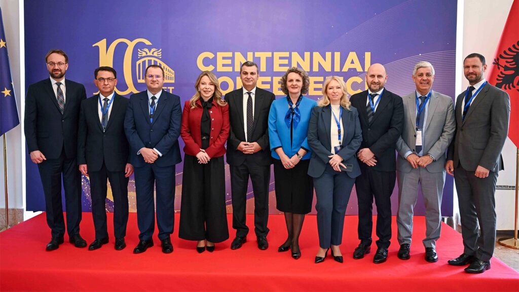 ნათია თურნავამ ალბანეთის ბანკის 100 წლისთავისადმი მიძღვნილ კონფერენციაზე პანელურ დისკუსიაში მიიღო მონაწილეობა