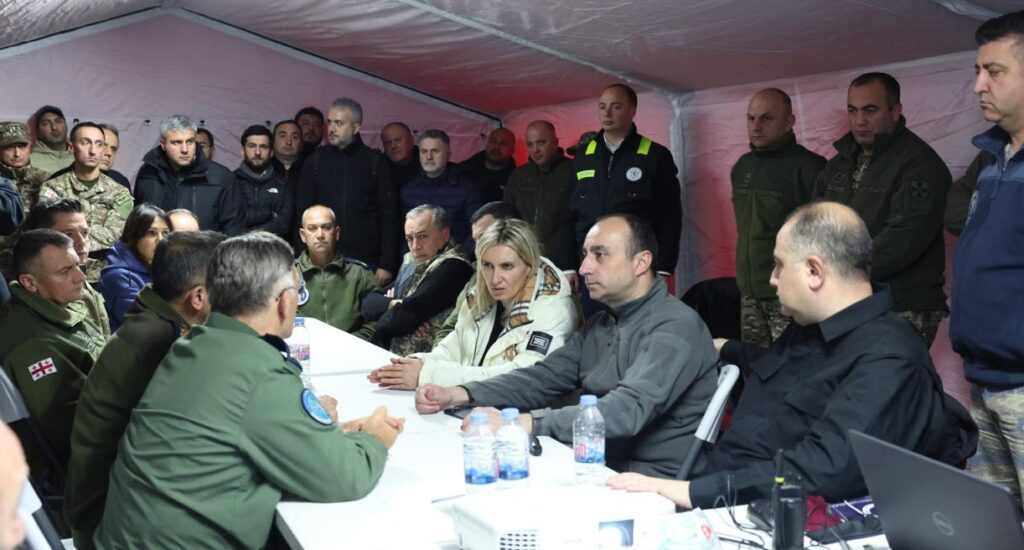 თურქეთის თავდაცვის სამინისტრო - საავიაციო ავარიებისა და ინციდენტების გამომძიებელი ჩვენი ჯგუფი კატასტროფის ადგილზე საქართველოს ხელისუფლებასთან კოორდინაციით მუშაობს 