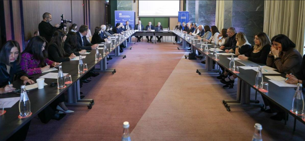 საქართველოში დემოგრაფიული პოლიტიკისა და მრავალშვილიანი ოჯახების სოციალური მდგომარეობის გაუმჯობესების მიზნით, სამუშაო შეხვედრა გაიმართა