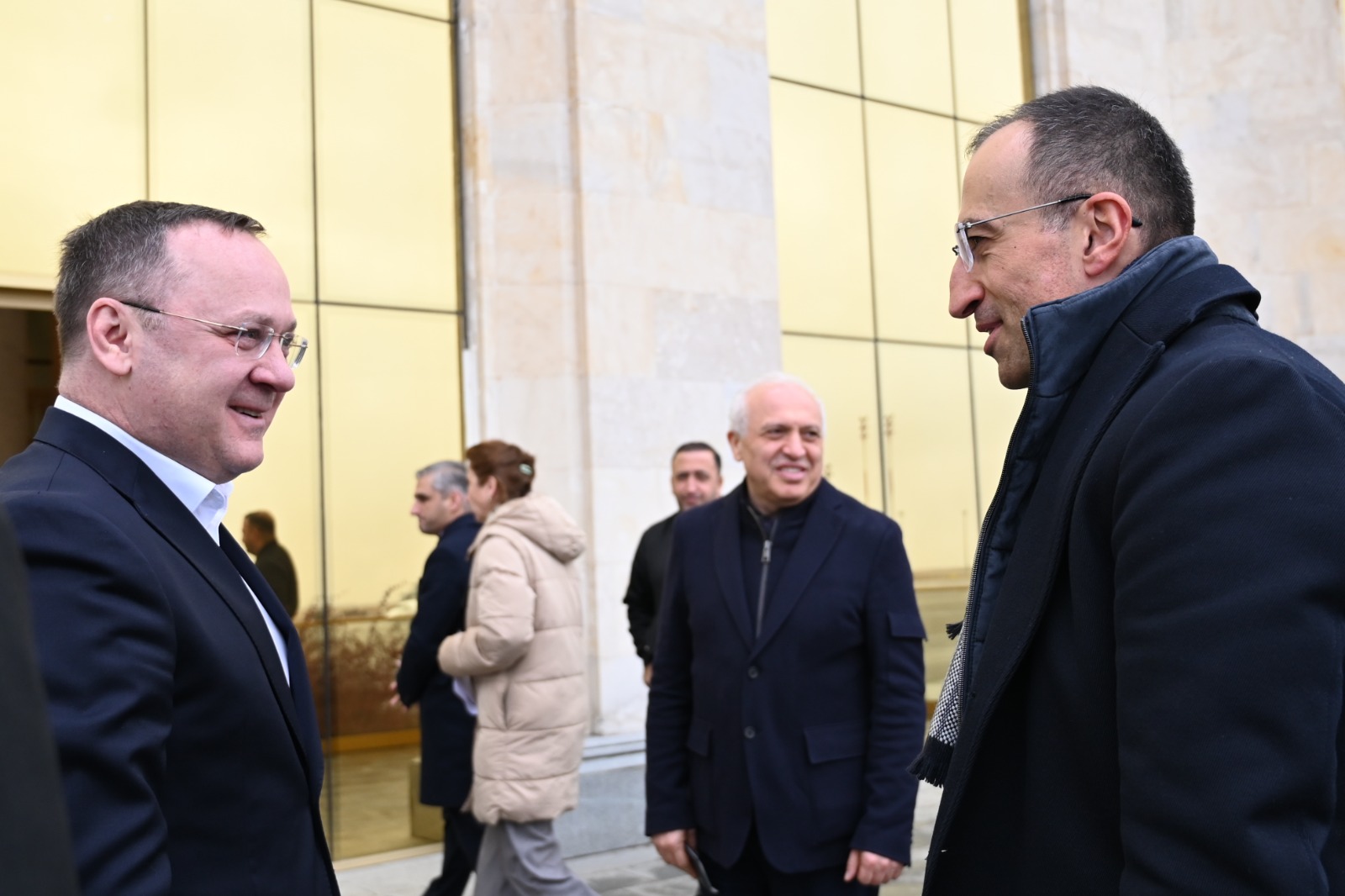 სომხეთის შრომისა და სოციალურ საკითხთა მინისტრი არსენ ტოროსიანი საქართველოში ოფიციალური ვიზიტით იმყოფება