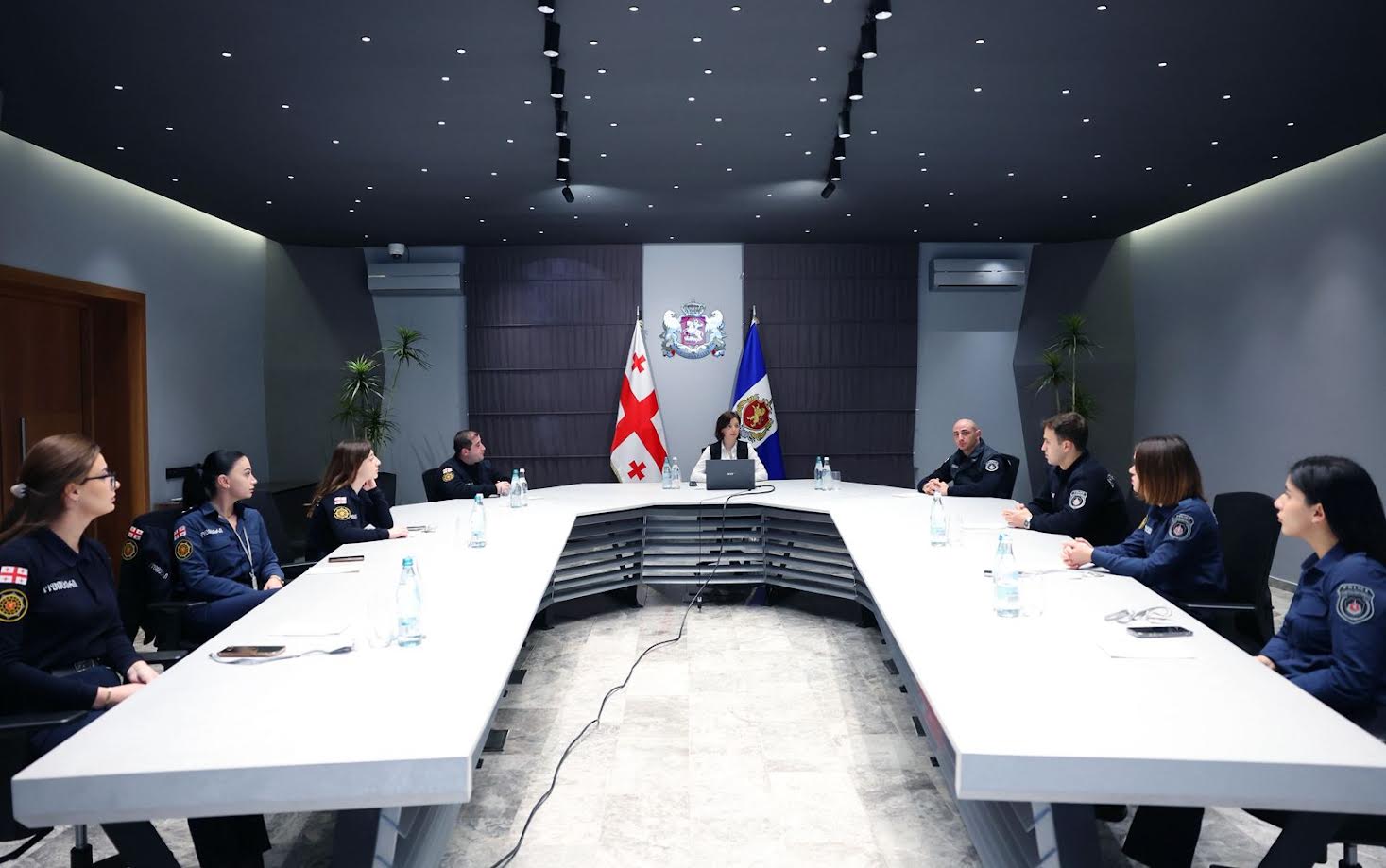 შინაგან საქმეთა სამინისტროს წარმომადგენლებმა, ქალთა მიმართ ძალადობის წინააღმდეგ გლობალური კამპანიის ფარგლებში, თბილისსა და რეგიონებში შეხვედრები გამართეს