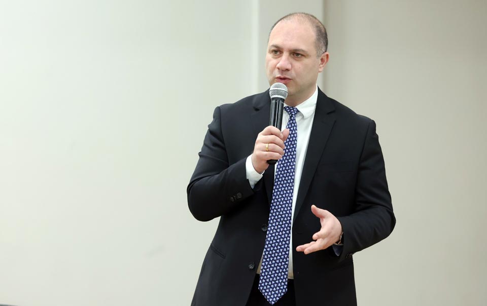გივი მიქანაძემ გურიისა და აჭარის რეგიონების მასწავლებლებთან ზოგადი განათლების სისტემის რეფორმის ძირითადი მიმართულებები განიხილა