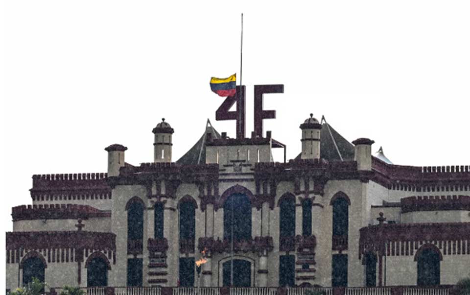 ვენესუელის შინაგან საქმეთა მინისტრი აცხადებს, რომ ვენესუელაში აშშ-ის სამხედრო ოპერაციას ასი ადამიანი ემსხვერპლა