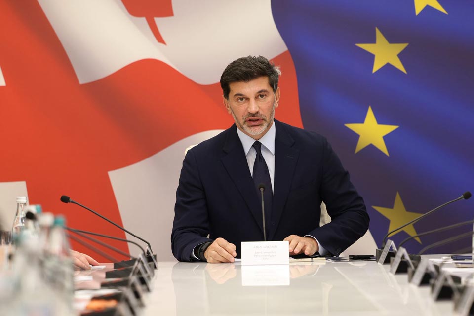 აფრიკის დასახლებაში, ნახევარ ჰექტარზე თანამედროვე სტანდარტების სპორტული კომპლექსი შენდება