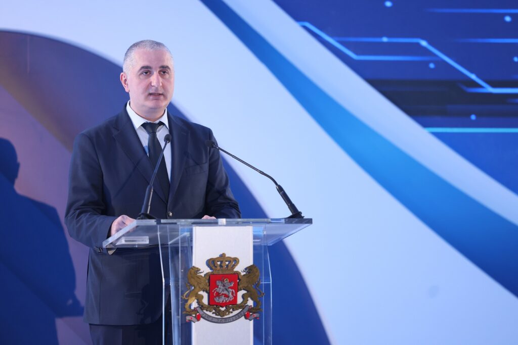 ფინანსთა მინისტრმა ლაშა ხუციშვილმა მებაჟე-ოფიცრებს პროფესიული დღე მიულოცა
