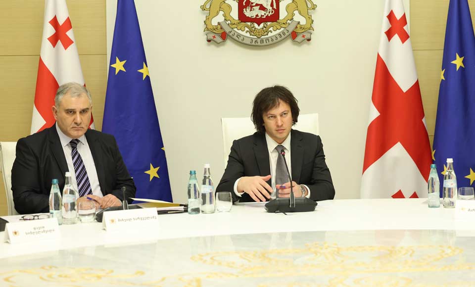 ირაკლი კობახიძე ფასებთან დაკავშირებით მოქმედი სამთავრობო საკოორდინაციო კომისიის ფორმატში ფარმაცევტული კომპანიების წარმომადგენლებს შეხვდა
