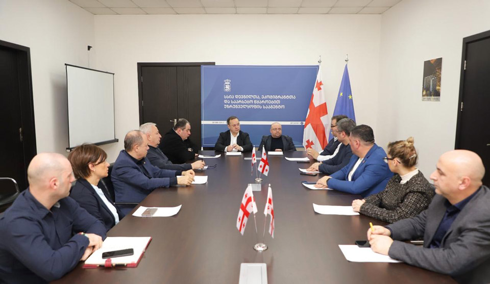 დევნილთა სააგენტო იძულებით გადაადგილებულ 400-ზე მეტ ოჯახს სახლს შეუსყიდის 