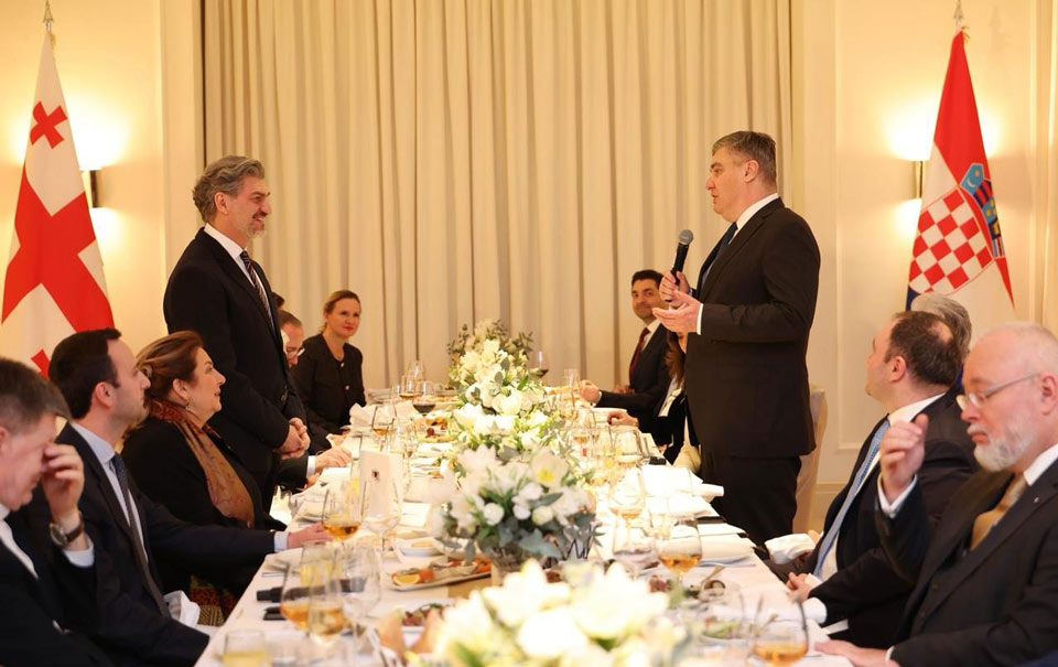 საქართველოს პრეზიდენტმა და პირველმა ლედიმ ხორვატიის პრეზიდენტსა და მის მეუღლეს ოფიციალურ ვახშამზე უმასპინძლეს
