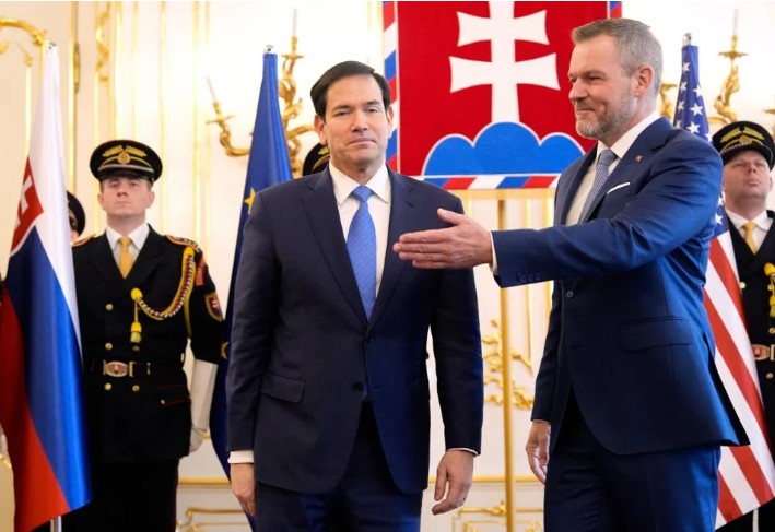 მარკო რუბიო ოფიციალური ვიზიტით სლოვაკეთში ჩავიდა