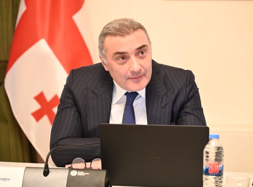 სასურსათო პროდუქციის, მედიკამენტებისა და საწვავის ფასწარმოქმნის სტრუქტურის შემსწავლელი პარლამენტის დროებითი კომისიის სხდომაზე ექვსი კომპანიის წარმომადგენლებს მოუსმინეს