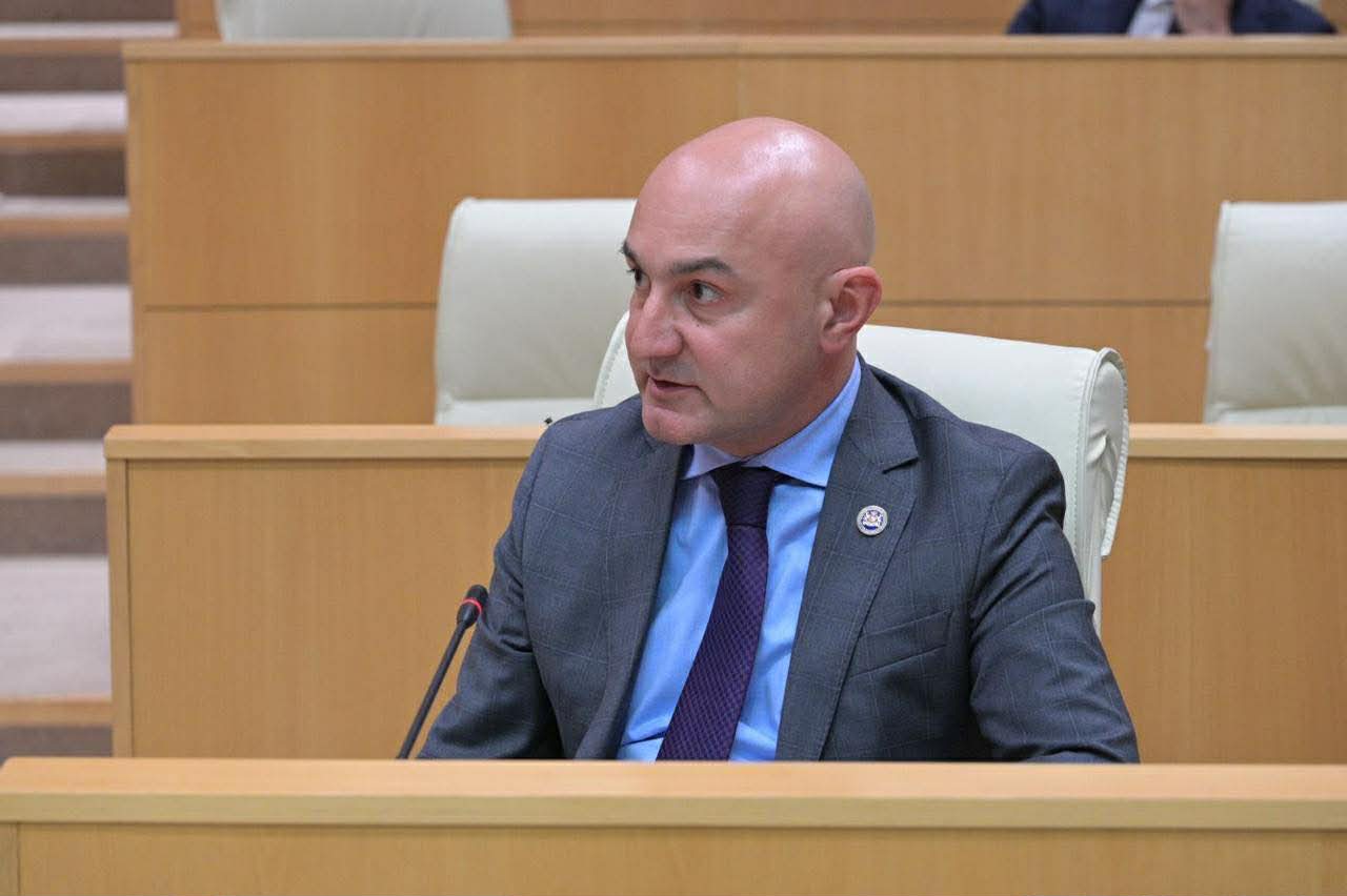 ილია ინჯია - უწმინდესმა და უნეტარესმა, ილია მეორემ თავისი ცხოვრება მიუძღვნა ღმერთს, სამშობლოს და თითოეულ ჩვენგანს, გვასწავლიდა რწმენას, მოთმინებასა და სიყვარულს მაშინაც კი, როცა ყველაზე მეტად გვიჭირდა