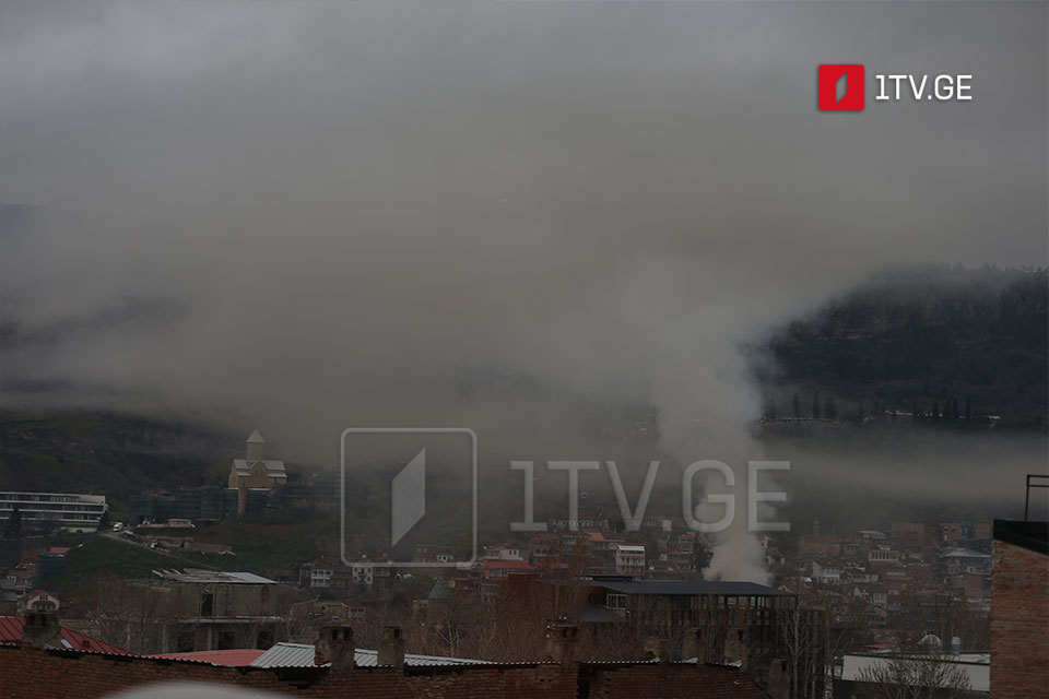 თბილისში, თუმანიანის ქუჩაზე ხანძარია