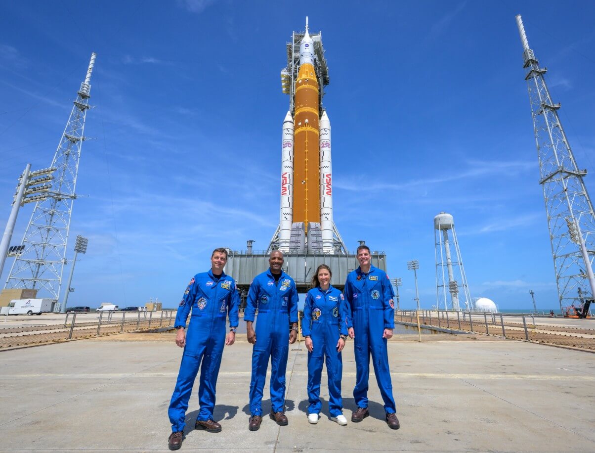 დღეს NASA მთვარისკენ ასტრონავტებს გაუშვებს &mdash; პირველად 1972 წლის შემდეგ #1tvმეცნიერება