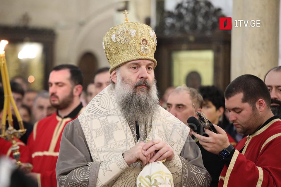 მეუფე შიო მუჯირი - უფალს შეწევნისთვის თუ მივმართავთ, ჩვენი სურვილი ნამდვილი და ძლიერი თუ იქნება, ის აუცილებლად მოვა თავისი მადლით, გამოგვასწორებს, განგვწმენდს