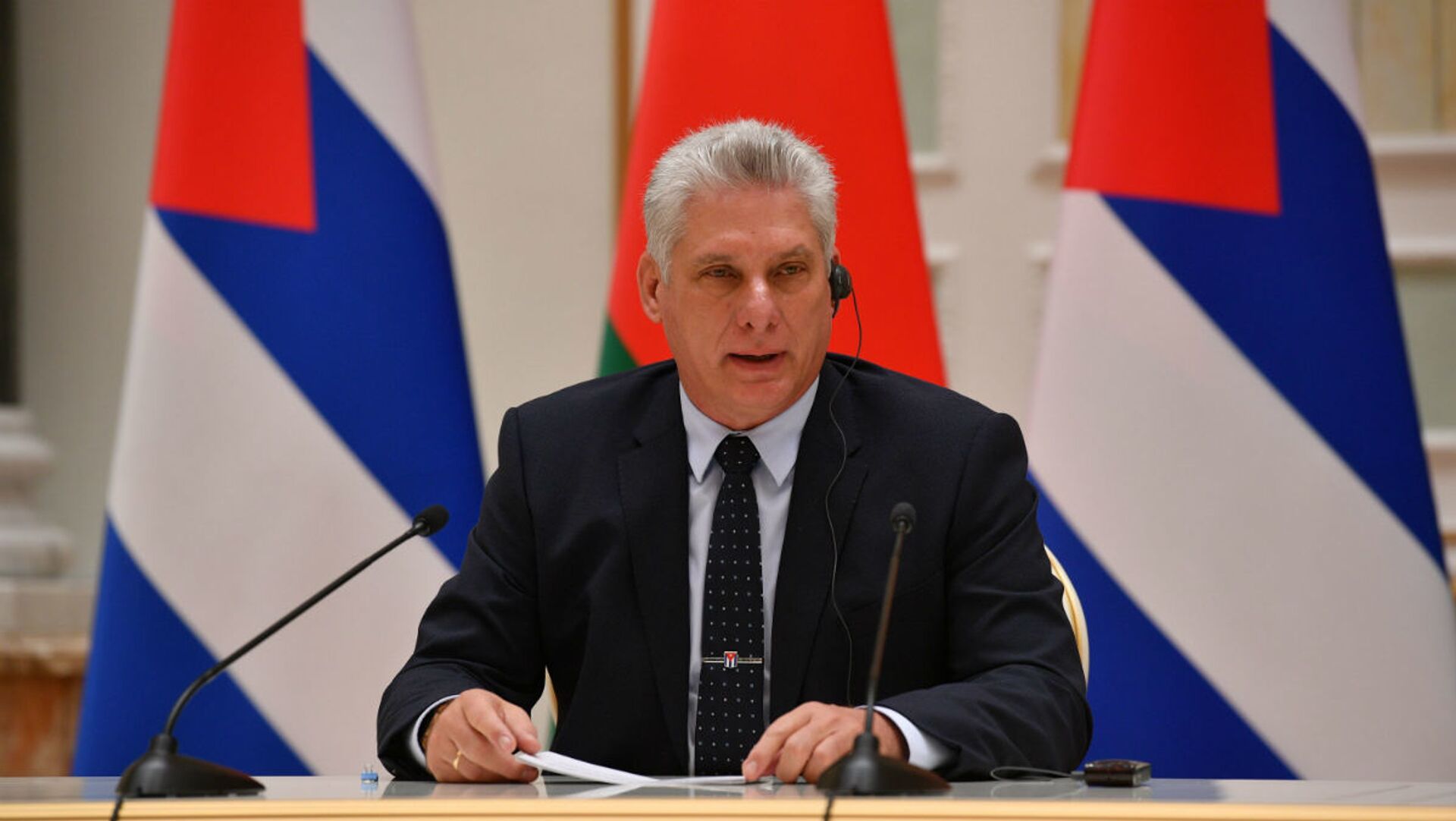 კუბის პრეზიდენტი აცხადებს, რომ მისი ქვეყანა წინააღმდეგობას გაუწევს აშშ-ის მხრიდან მომავალ საფრთხეს და მზად უნდა იყოს, მათ შორის, სამხედრო აგრესიასთან გასამკლავებლად