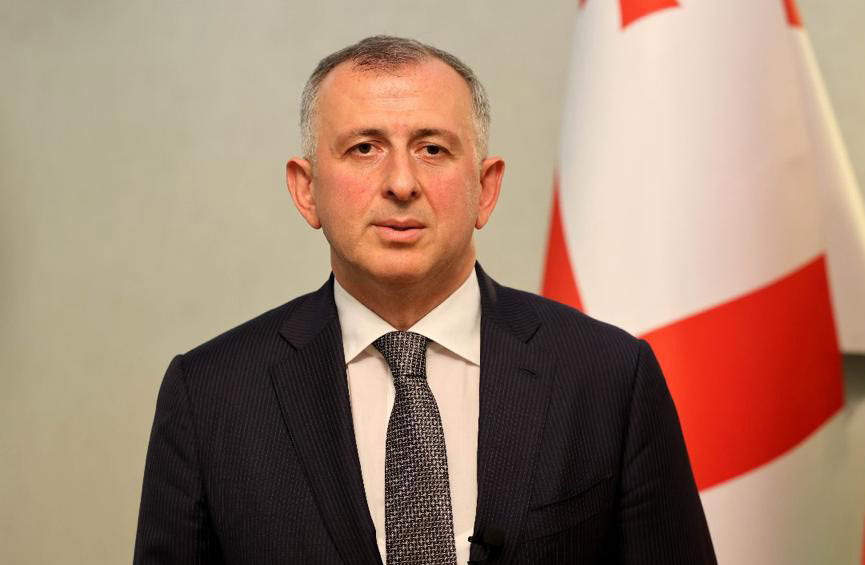 აჭარის მთავრობის თავმჯდომარის თანამდებობაზე ზურაბ პატარაძის კანდიდატურა წარადგინეს