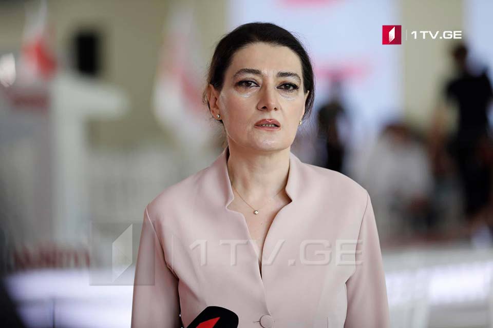 თაკო ჩარკვიანი - მაჩვენეთ ადამიანთა გუნდი, რაღაც რაოდენობა მაინც, ვინც ჩერგო-ბოკერიას ოდესმე ხმას მისცემს, რამდენჯერაც მოსინჯეს დამოუკიდებლად თავის შეყოფა პოლიტიკაში, იმდენჯერ გაანულა ხალხმა