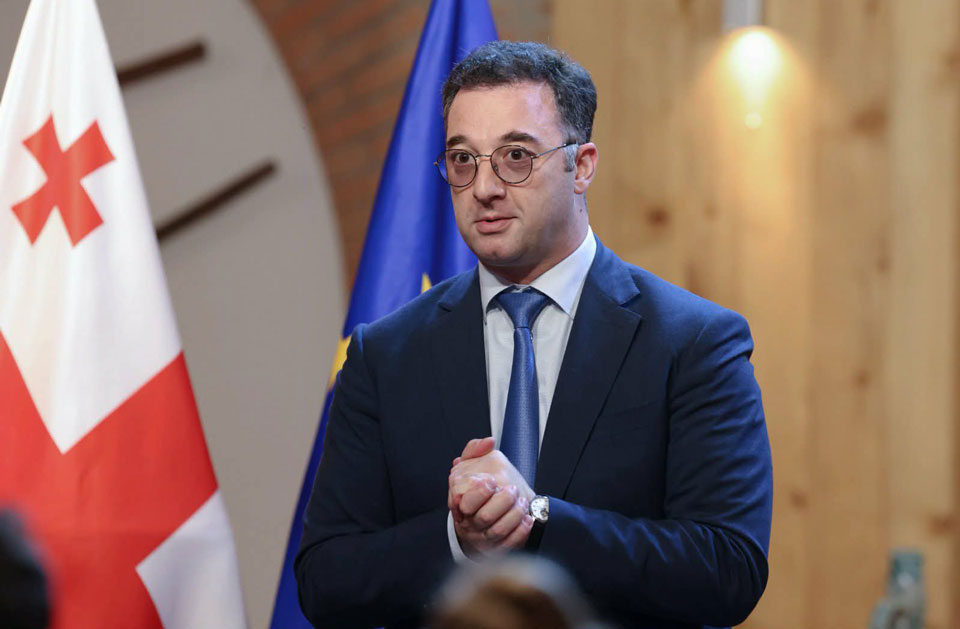 დავით სონღულაშვილი - ფაქტობრივად, ყველა ტიპის ფერმერთან მიმართებით გვაქვს შესაბამისი პროგრამები, რომლებიც სრულად დაფარავს და უზრუნველყოფს მოთხოვნას, რაც დღეს ბაზარზეა