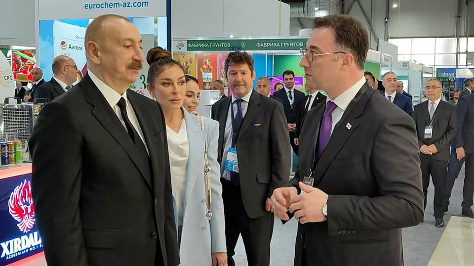 დავით სონღულაშვილმა ბაქოში, საერთაშორისო აგროგამოფენაზე წარმოდგენილ საქართველოს პავილიონში ილჰამ ალიევს უმასპინძლა