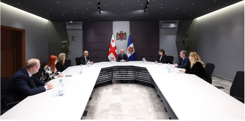 შინაგან საქმეთა მინისტრმა ეკონომიკური დეპარტამენტისა და ჯანმრთელობის დაცვის სამსახურის ხელმძღვანელ პირებთან სამუშაო შეხვედრები გამართა