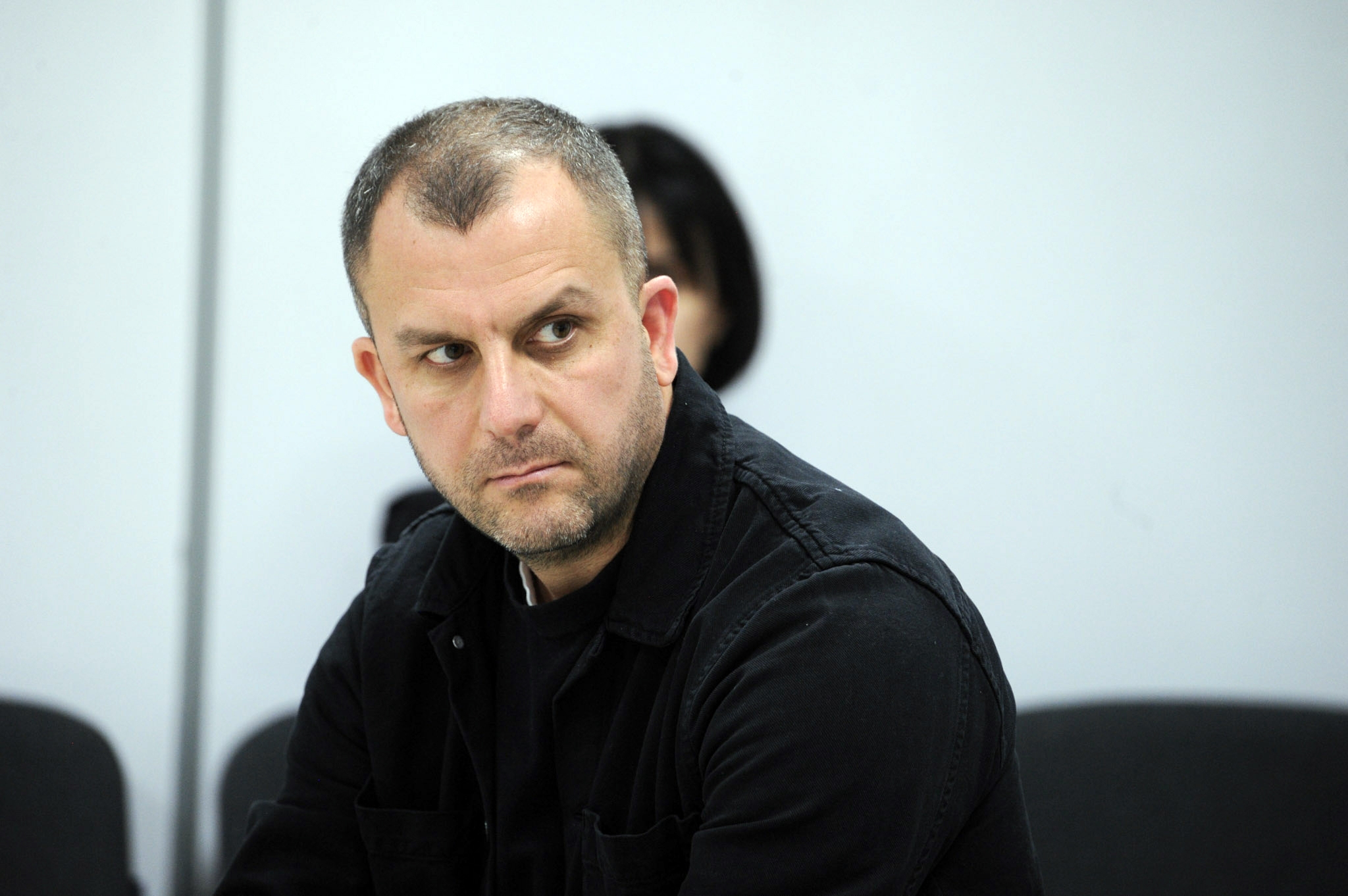 ჟურნალისტი გელა მთივლიშვილი აცხადებს, რომ მას თავს დაესხნენ