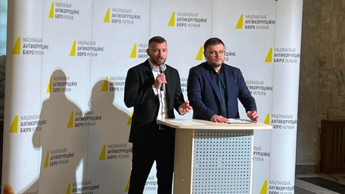 რუსტემ უმეროვს მოწმის სტატუსი აქვს კორუფციულ საქმეში, რომელშიც ბიზნესმენი ტიმურ მინდიჩი ფიგურირებს