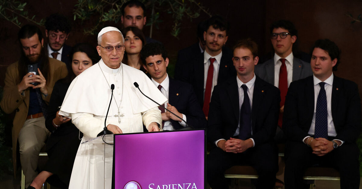 Pope Leo XIV speaks during a visit to Sapienza University of Rome, in Rome, Italy, May 14, 2026. REUTERS/Guglielmo Mangiapane