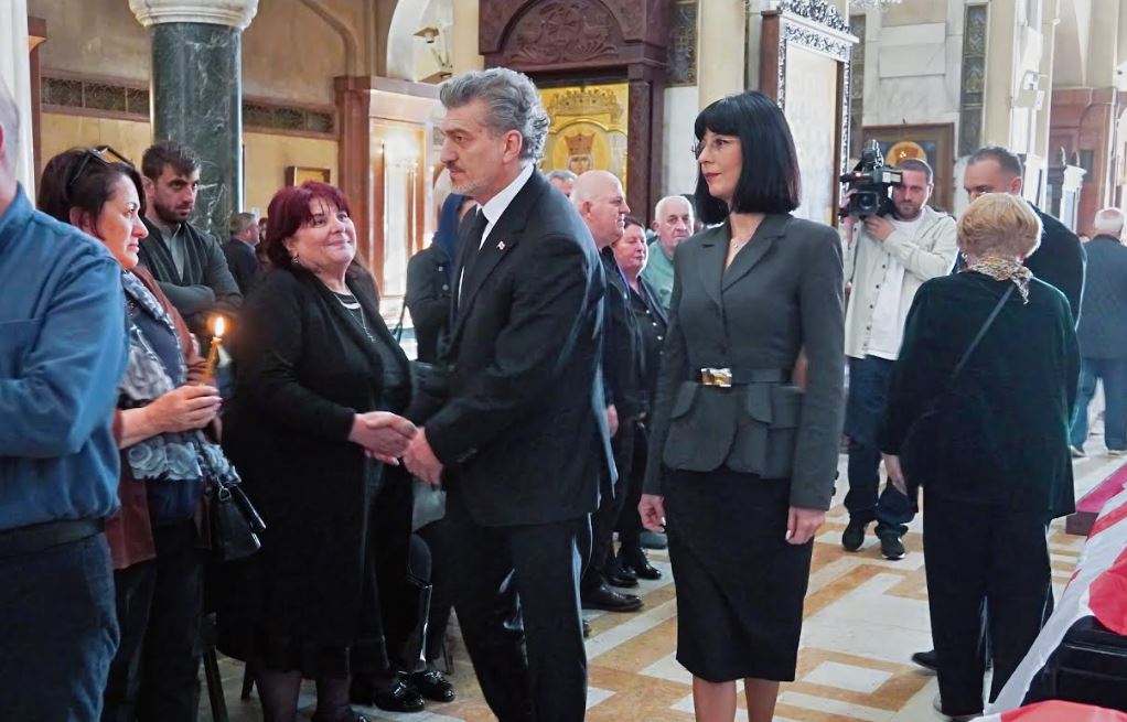 თეა ახვლედიანი ოკუპირებული აფხაზეთის რეგიონიდან გადმოსვენებულთა ამოქალაქო პანაშვიდს დაესწრო