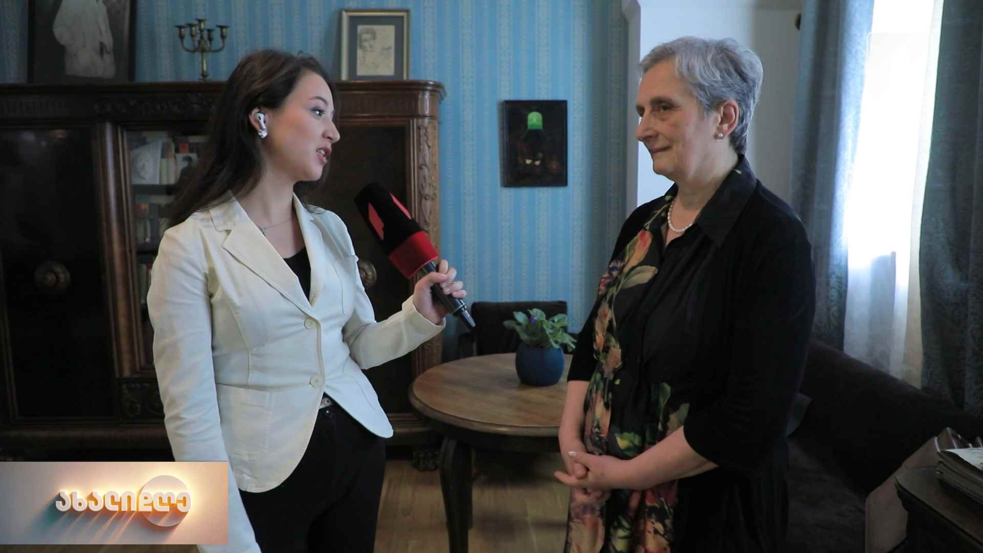 26 მაისი მერაბ კოსტავას დაბადების დღეა