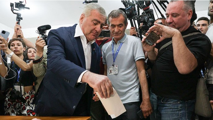 სამველ კარაპეტიანი - ჩვენ არ შეგვიძლია, ვთქვათ, რომ მხოლოდ რუსეთთან გვექნება კარგი ურთიერთობა ან მხოლოდ ამერიკასთან, ბალანსი აუცილებლად იქნება