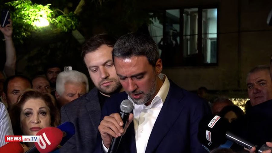 სომხეთის ექვსი ოპოზიციური პარტია ერთობლივ განცხადებას ავრცელებს - „არჩევნების ოფიციალური მონაცემები არ ასახავს ხალხის ნამდვილ ნებას და არჩევნების ზუსტ შედეგებს“