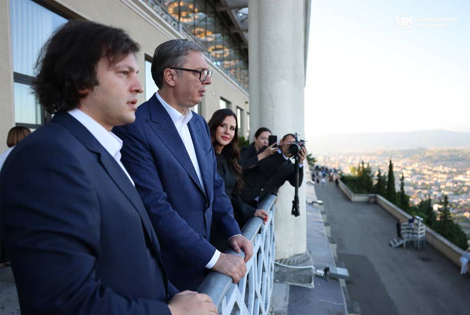 ირაკლი კობახიძემ სერბეთის პრეზიდენტ ალექსანდრ ვუჩიჩს ოფიციალურ ვახშამზე უმასპინძლა
