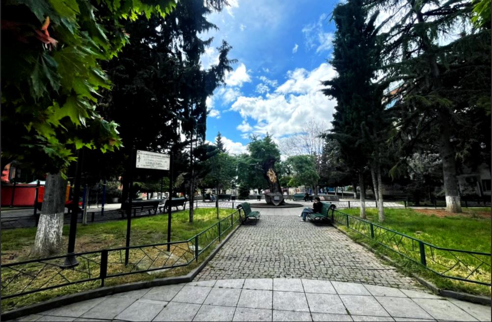 ჩუღურეთის რაიონში ორი სკვერის რეაბილიტაცია მიმდინარეობს