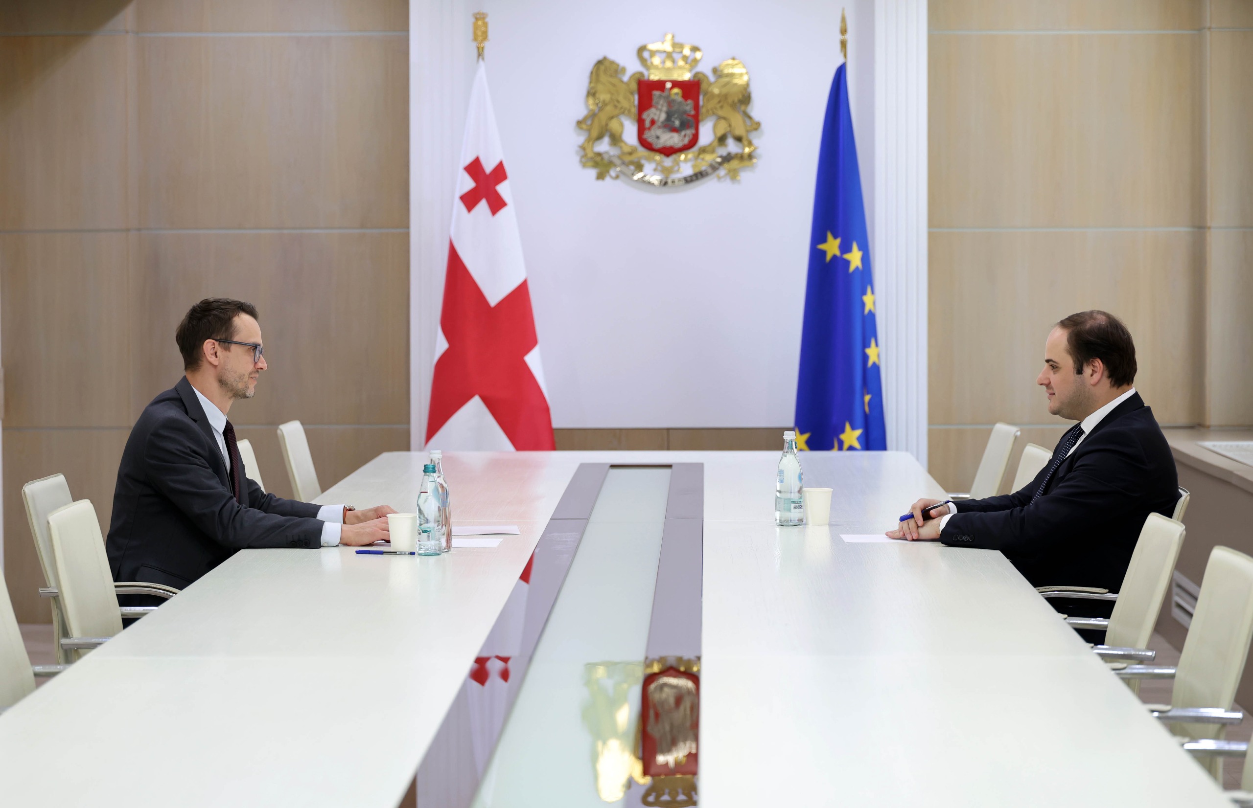 ლევან ჟორჟოლიანი სლოვაკეთის რესპუბლიკის ელჩს, მატუშ ბუშოვსკის შეხვდა