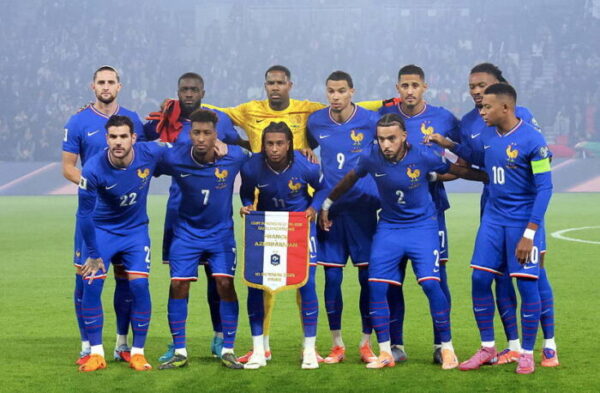 PARIS, FRANCE – OCTOBER 10: Adrien Rabiot #14, Dayot Upamecano #4, Mike Maignan #16, Hugo Ekitike #9, William Saliba #17, Kehphren Thuram #19, Theo Hernandez #22, Kingsley Coman #7, Michael Olise #11, Malo Gusto #2 and captain, Kylian Mbappe #10 of Team France pose during the FIFA World Cup 2026 qualifier match between France and Azerbaijan at Parc des Princes on October 10, 2025 in Paris, France. (Photo by Xavier Laine/Getty Images)