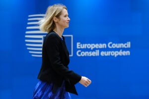 გამოცემა Euobserver – ბრიუსელის დიპლომატიურ კულუარებში ბოლო დროს ბევრს საუბრობენ ევროპის საგარეო ქმედებათა სამსახურის შესაძლო სტრუქტურულ ცვლილებებზე ან უფრო მასშტაბურ რეფორმებზე