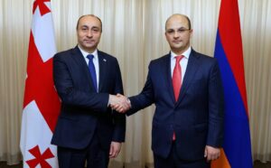 სომხეთში ვიზიტის ფარგლებში, გეკა გელაძე სომეხ კოლეგას, ანდრანიკ სიმონიანს შეხვდა