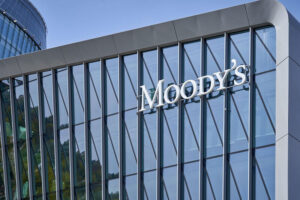 სარეიტინგო სააგენტო Moody’s-მა საქართველოს სუვერენული საკრედიტო რეიტინგის პერსპექტივა ნეგატიურიდან სტაბილურამდე გააუმჯობესა, ხოლო რეიტინგი კვლავ Ba2 დონეზე შეაფასა